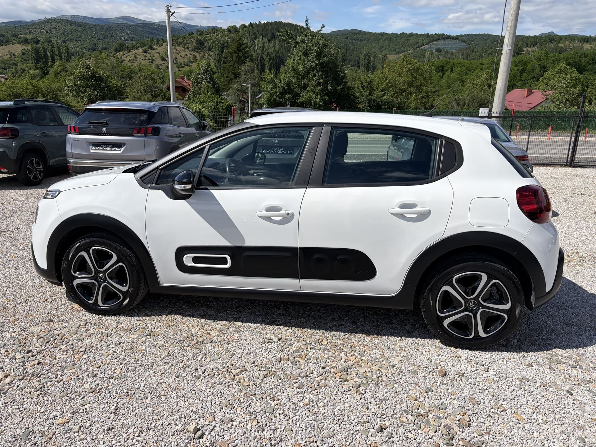CITROEN C3 FACELIFT 1.5 BLUEHDI 100KS 2021g SHINE