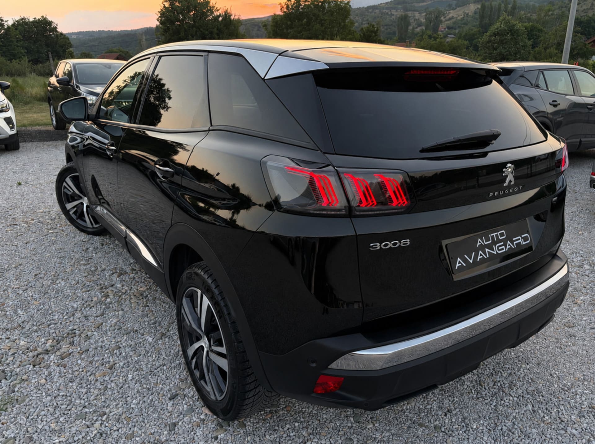 PEUGEOT 3008 FACELIFT 1.5 BLUEHDI 130KS 2021g EAT8 ALLURE